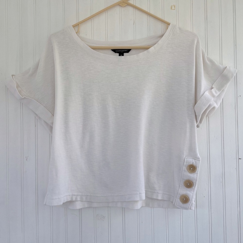 Banana Republic Factory Cream Semi-Cropped Short Sleeve Flutter Tee Size Medium